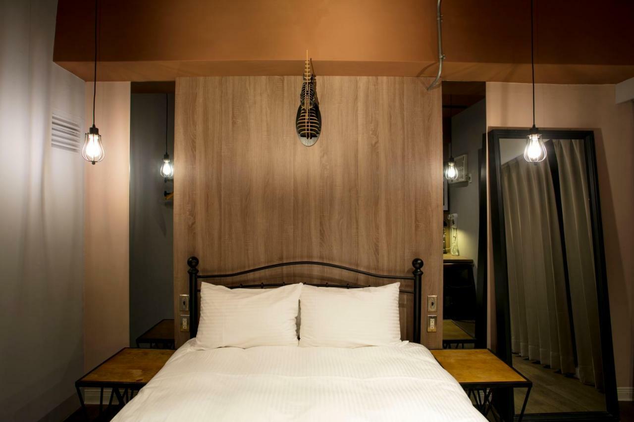 Loft Hostel Fengjia Taichung Extérieur photo